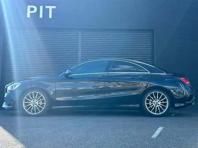 メルセデス・ベンツ ＣＬＡ１８０