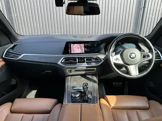 ＢＭＷ Ｘ５ xDrive 35d Mスポーツ 福島県 2019(平31)年 5.6万km アルピンホワイトⅢ パノラマSR/プラスパッケージ/　・４ゾーンオートマチックA/C/　・保冷保温カップホルダー/　・ソフトクローズドドア/Mブレーキキャリパー/ヴァーネスカレザー（コニャック）/ファインウッドトリム/コンフォートアクセス/インテリジェントセーフティ/アクティブクルーズコントロール/パーキングアシストプラス/ドライビングアシストプロフェッショナル/ヘッドアップディスプレイ/純21AW/純ナビ（BT/USB）/AppleCarplay/フルセグ/360°/バックカメラ/パワーシート/シートヒーター/パワーリアゲート/LEDオートライト/オートハイビーム/ETC2.0/ドラレコ/パドルシフト/プッシュスタート/取扱説明書/保証書