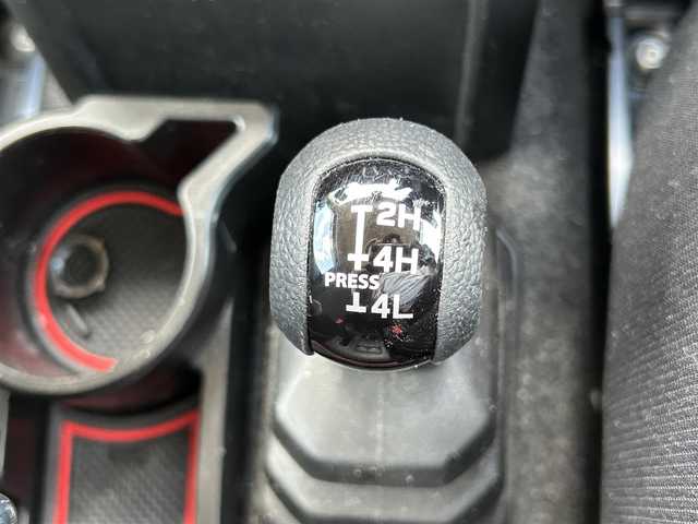 スズキ ジムニー シエラ JC 広島県 2020(令2)年 1.4万km ブルーイッシュブラックパール3 ワンオーナー/社外ナビ(AVIC-HRZ099)/(CD/DVD/フルセグ)/衝突被害軽減ブレーキデュアルセンサーブレーキサポート/車線逸脱警報/純正AW15インチ/D/N席シートヒーター/USBソケット/LEDヘッドライト/オートライト/プッシュスタート/スマートキー/スペアスマートキー×１/サイドミラーレンズ社外LED/純正フロアマット/保証書/取扱説明書