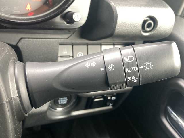 スズキ ジムニー シエラ JC 福岡県 2023(令5)年 1.4万km ブルーイッシュブラックパール3 ワンオーナー/クルーズコントロール/衝突被害軽減ブレーキ/アイドリングストップ/プッシュスタート/スマートキー×２/シートヒーター/LEDヘッドライト/オートライト/フロアマット/純正ドアバイザー/純正アルミホイール