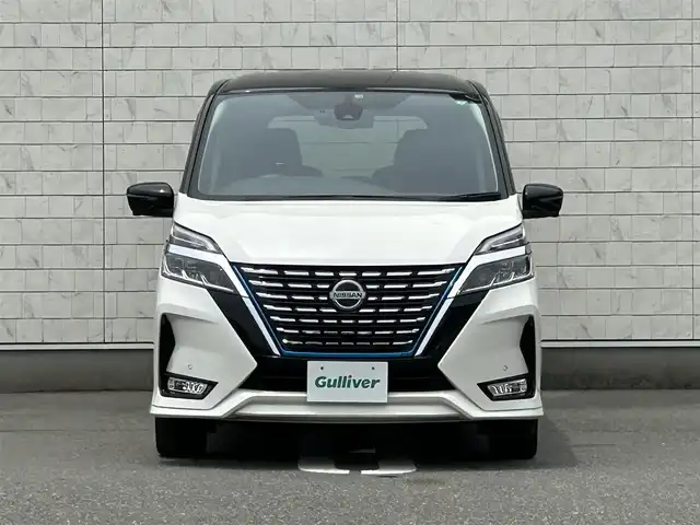 日産 セレナ e－パワー ハイウェイスター G 福岡県 2020(令2)年 6万km ブリリアントホワイトパール 2トーン 純正10型SDナビ（フルセグTV/CD/DVD/BT)アラウンドビューモニタープロパイロットエマージェンシーブレーキコーナーセンサーBSM両側パワスラETCシートヒーターUSBポート純正LEDヘッドライト純正フロアマット防水シートスマートキープッシュスタート