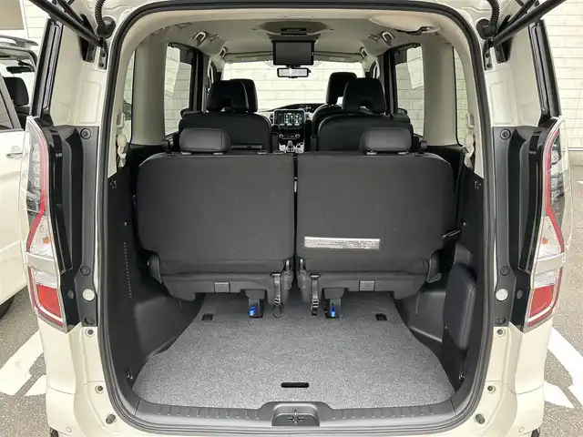 日産 セレナ e－パワー ハイウェイスター G 福岡県 2020(令2)年 6万km ブリリアントホワイトパール 2トーン 純正10型SDナビ（フルセグTV/CD/DVD/BT)アラウンドビューモニタープロパイロットエマージェンシーブレーキコーナーセンサーBSM両側パワスラETCシートヒーターUSBポート純正LEDヘッドライト純正フロアマット防水シートスマートキープッシュスタート