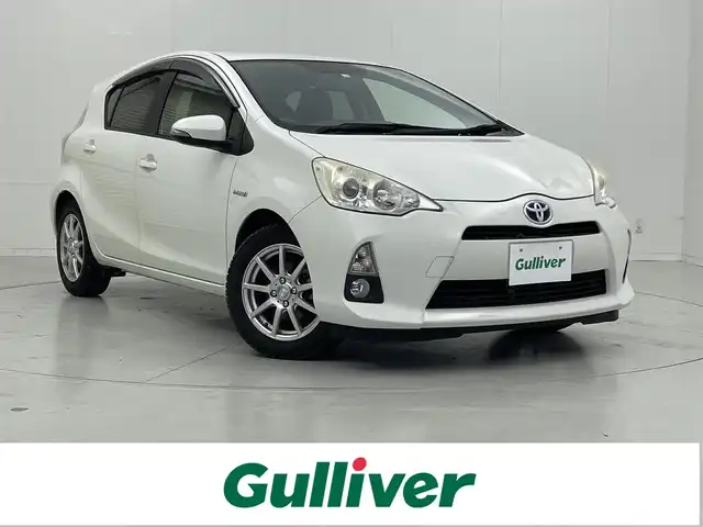 トヨタ アクア G 茨城県 2012(平24)年 5.6万km ライムホワイトパールクリスタルシャイン スマートキー/プッシュスタート/ETC/純正フロアマット/ノーマルタイヤ車載(純正AW)/後コーナーセンサー