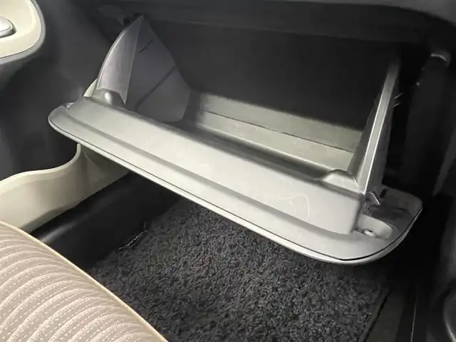トヨタ アクア G 茨城県 2012(平24)年 5.6万km ライムホワイトパールクリスタルシャイン スマートキー/プッシュスタート/ETC/純正フロアマット/ノーマルタイヤ車載(純正AW)/後コーナーセンサー