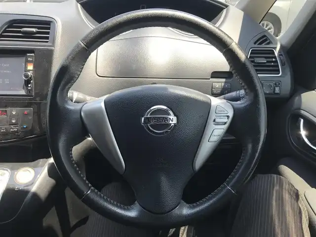 日産 セレナ ハイウェイスター Vセレクション 栃木県 2012(平24)年 8.7万km ブリリアントホワイトパール 株)IDOMが運営する【じしゃロン小山店】の自社ローン専用車両になります。こちらは現金またはオートローンご利用時の価格です。自社ローンご希望の方は別途その旨お申付け下さい//純正フルセグナビ/（CD/DVD/AM/FMラジオ）/(Bluetooth)/スマートキー/プッシュスタート/バックカメラ/ＥＴＣ/フリップダウンモニター/クルーズコントロール/両側パワースライドドア/ステアリングリモコン/電動格納ドアミラー/パワーウインドウ/防眩ミラー/オートライト