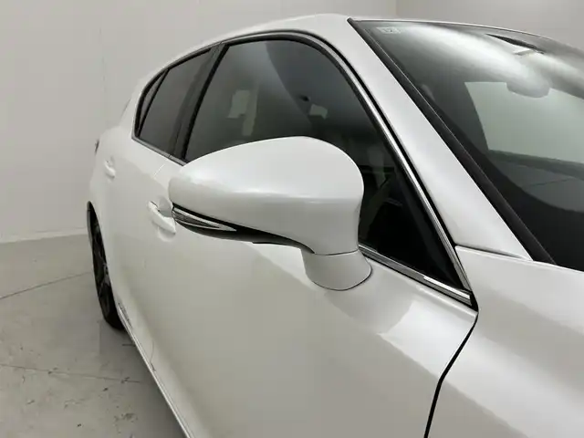 レクサス ＣＴ 200h ブラックシークエンス 茨城県 2020(令2)年 4万km ソニッククォーツ 純正10.3型ナビ/バックカメラ/フルセグ/衝突被害軽減ブレーキ/車線逸脱抑制装置/レーダークルーズコントロール/オートマチックハイビーム/クリアランスソナー/ETC2.0/ドラレコ/シートヒーター/ステアリングヒーター/純正17インチAW/LEDヘッドライト/スマートキー