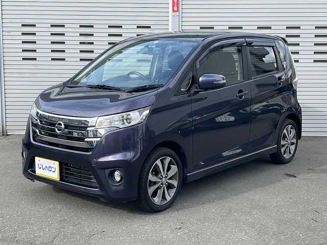 日産 デイズ ハイウェイスターG 道央・札幌 2014(平26)年 4.7万km プレミアムパープルP (株)IDOMが運営する【じしゃロン札幌店】の自社ローン専用車両になりますこちらは現金またはオートローンご利用価格です。自社ローンご希望の方は別途その旨お申し付けください。/登録時走行距離47078km/４WD/純正ナビ/（AM/FM/フルセグ/CD）/アラウンドビューモニター/社外スタッドレスAW車載/電動格納ミラー/ドアバイザー/フォグランプ/運転席シートヒーター/純正フロアマット/スマートキー/ETC/AAC/スペアキー×１/オートLEDヘッドライト