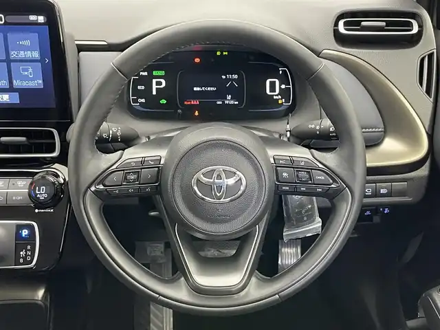 トヨタ アクア Z 愛知県 2022(令4)年 2万km アーバンカーキ 純１０．５型ＤＡ　Ｂｌｕｅｔｏｏｔｈ　パノラミックビューモニター　トヨタセーフティセンス　追従クルコン　レーンキープ　衝突軽減　ＥＴＣ　ドラレコ　ＢＳＭ　シートヒーター　ＬＥＤオートライト　禁煙車