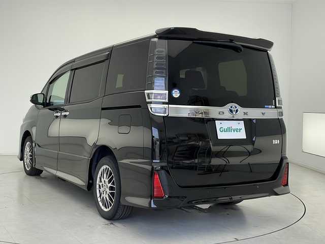 トヨタ ヴォクシー ハイブリッド ZS 煌Ⅲ 千葉県 2021(令3)年 4.5万km イナズマスパーキングブラックガラスフレーク 衝突軽減ブレーキ/クルーズコントロール/レーンキープアシスト/ALPINEビックXナビ/BT フルセグ CD DVD カープレイ HDMI/バックカメラ/ETC/コーナーセンサー/ハーフレザーシート/前席シートヒーター/LEDヘッドライト/オートライト/前後ドライブレコーダー/プッシュスタート/スマートキー
