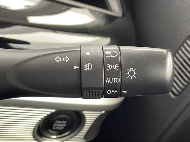 スズキ スペーシア カスタム HYBRID XS 千葉県 2018(平30)年 5.1万km ブルーイッシュブラックパール3 純正ナビ/Bluetooth CD DVD フルセグ/ヘッドアップディスプレイ/全方位カメラ/ドライブレコーダー/シートヒーター/両側パワースライドドア/純正アルミホイール/純正フロアマット/リアサンシェード/スズキセーフティーサポート/衝突軽減ブレーキ/レーンキープアシスト/クルーズコントロール/コーナーセンサー/アイドリングストップ/LEDヘッドライト/ステアリングスイッチ/プッシュスタート/スマートキー/ウィンカーミラー/ベンチシート