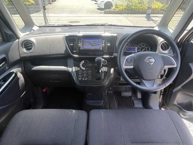 日産 デイズ ルークス ハイウェイスターX 大阪府 2019(令1)年 4.3万km アッシュブラウンM 純正ナビ/-Bluetooth/フルセグTV/CD/DVD/FM/AM/衝突被害軽減ブレーキ/片側パワースライドドア/全方位カメラ/バックカメラ/前方ドラレコ/ETC/レーンキープアシスト/コーナーセンサー/後席サーキュレーター/スマートキー/プッシュスタート/-スペアキー×１