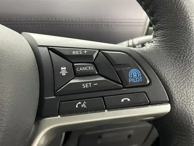 日産 セレナ e－パワー ハイウェイスター V 埼玉県 2020(令2)年 5.5万km ダイヤモンドブラック 純正１０型ナビ　ＴＶ　後席モニター　全方位　ＢＳＭ　プロパイロット　ハンドルヒーター　ドライブレコーダー 両側電動 パーキングアシスト　レーダークルーズコントロール　レーンアシスト　ETC
