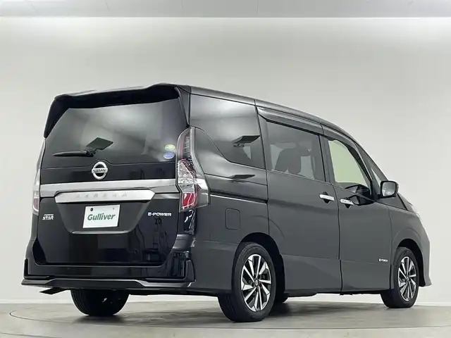 日産 セレナ e－パワー ハイウェイスター V 埼玉県 2020(令2)年 5.5万km ダイヤモンドブラック 純正１０型ナビ　ＴＶ　後席モニター　全方位　ＢＳＭ　プロパイロット　ハンドルヒーター　ドライブレコーダー 両側電動 パーキングアシスト　レーダークルーズコントロール　レーンアシスト　ETC