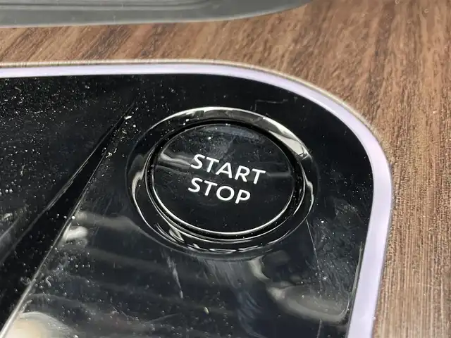 日産 オーラ G レザーエディション 滋賀県 2023(令5)年 1.4万km 茶 禁煙車/純正9インチナビ/アラウンドビューモニター/プロパイロット/クリアランスソナー/前方ドライブレコーダー/ビルトインETC/置くだけ充電/BOSEサウンド/合皮シート/前席シートヒーター/デジタルインナーミラー/電子パーキングブレーキ/オートライト/LEDヘッドライト