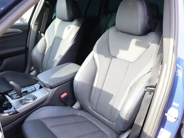 ＢＭＷ Ｘ３ xDrive20d Mスポーツ 宮城県 2018(平30)年 5万km 青 純正ナビ【ＢＴ／ＣＤ／ＤＶＤ／フルセグＴＶ／ＵＳＢ】/アダプティブクルーズコントロール　/インテリジェントセーフティ/ワイヤレス充電　/ヘッドアップディスプレイ/ハーフレザーシート　/前席パワーシート/D席メモリー付き/パドルシフト　/パノラマビューモニター/バックカメラ　/前席シートヒーター　/オートホールド/ルーフレール/パーキングアシスト/ドライビングモードスイッチ/パワーバックドア/純正20インチAW/ディスプレイキー/ダウンヒルアシストコントロール/ミラー一体型ETC/LEDヘッドライト/前後コーナーセンサー/禁煙車