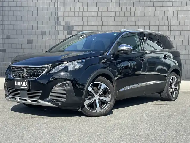 プジョー ５００８ GT ブルーHDi 静岡県 2019(令1)年 4.8万km ペルラネラブラック ファーストクラスパッケージ/・運転席メモリー機能付きパワーシート/・フロントシートヒーター/・360°ビジョン（フロントカメラ付き）/・パークアシスト/・パノラミックサンルーフ/8インチタッチスクリーン/・Bluetooth/・バックカメラ/Apple Carplay＆Android　Auto/アクティブクルーズコントロール/ブラインドスポットモニター/ハーフレザーシート/ＥＴＣ/純正18インチアルミホイール/パワーバックドア