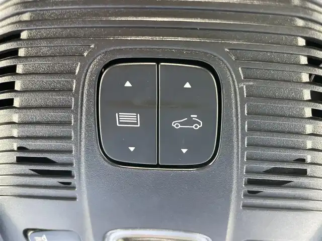 プジョー ５００８ GT ブルーHDi 静岡県 2019(令1)年 4.8万km ペルラネラブラック ファーストクラスパッケージ/・運転席メモリー機能付きパワーシート/・フロントシートヒーター/・360°ビジョン（フロントカメラ付き）/・パークアシスト/・パノラミックサンルーフ/8インチタッチスクリーン/・Bluetooth/・バックカメラ/Apple Carplay＆Android　Auto/アクティブクルーズコントロール/ブラインドスポットモニター/ハーフレザーシート/ＥＴＣ/純正18インチアルミホイール/パワーバックドア