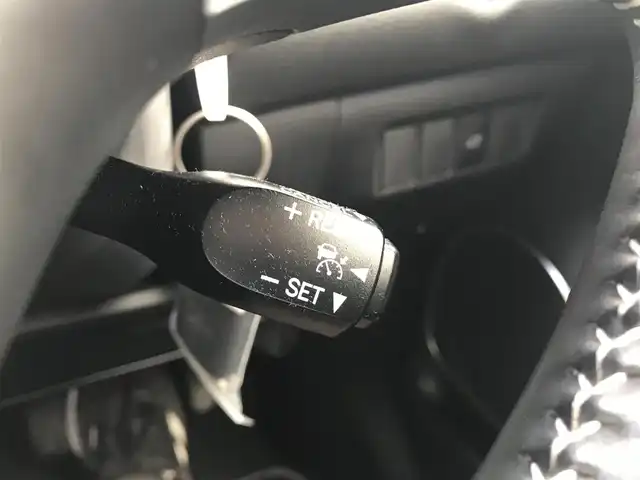 トヨタ ハリアー プレミアム スタイルアッシュ 富山県 2016(平28)年 2万km コバルトブルーメタリック サンルーフ/純正ナビ/フルセグTV/バックカメラ/Bluetooth/ドライブレコーダー/プリクラッシュセーフティ/コーナーセンサー/レーンキープアシスト/レーダークルーズコントロール/電動リアゲート/ハーフレザーシート/パワーシート/シートヒーター/LEDヘッドライト/オートライト/オートハイビーム/プッシュスタート/スマートキー/革巻きステアリング/ステアリングスイッチ/ETC