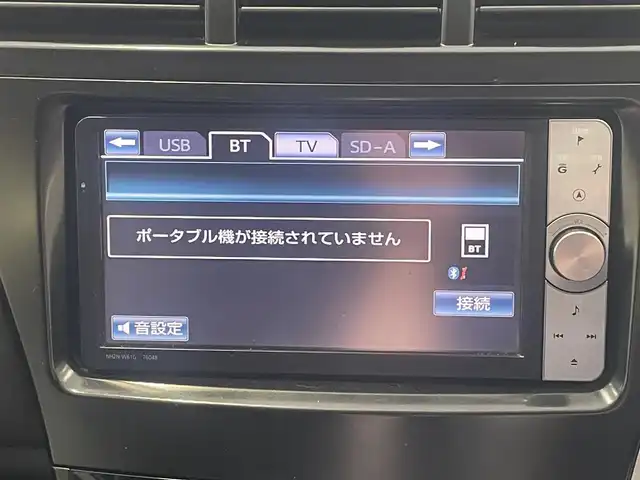 トヨタ プリウス α S ツーリングセレクション 東京都 2012(平24)年 9万km ホワイトパールクリスタルシャイン (株)IDOMが運営する【じしゃロン昭島店】の自社ローン専用車両になります。/こちらは現金またはオートローンご利用時の価格です。自社ローンご希望の方は別途その旨お申付け下さい/純正ナビ（HDD・DVD・CD・ＴＶ）/バックカメラ/LEDライト/ETC/エンジンスタートボタン/後席用モニター/純正フロアマット