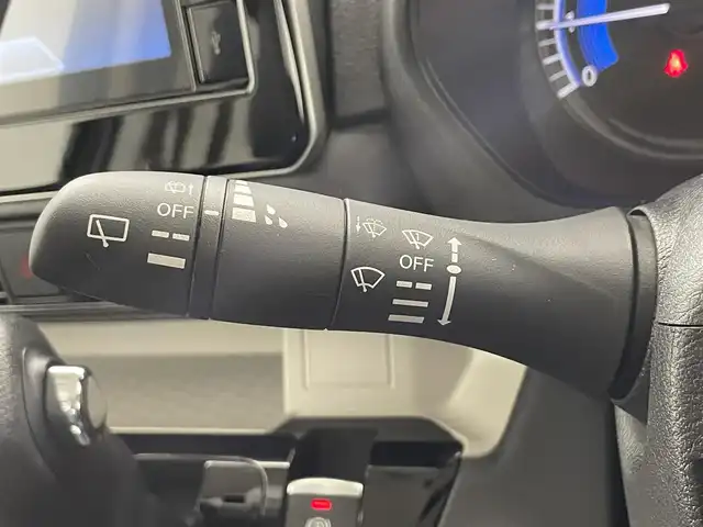 三菱 デリカミニ T プレミアム 滋賀県 2025(令7)年 0.1千km 緑Ⅱ 純正9インチディスプレイオーディオ/【Bluetooth/Apple CarPlay/Android Auto】/両側パワースライドドア/全方位カメラ/ハーフレザーシート/MI-PILOT/クリアランスソナー/LEDヘッドライト/オートマチックハイビーム/レーンキープアシスト/衝突軽減ブレーキ/ヒルディセントコントロール/D/Nシートヒーター/ステアリングヒーター/デジタルインナーミラー/ルーフレール/電動パーキングブレーキ/オートブレーキホールド/プッシュスタート/スマートキー/ステアリングリモコン