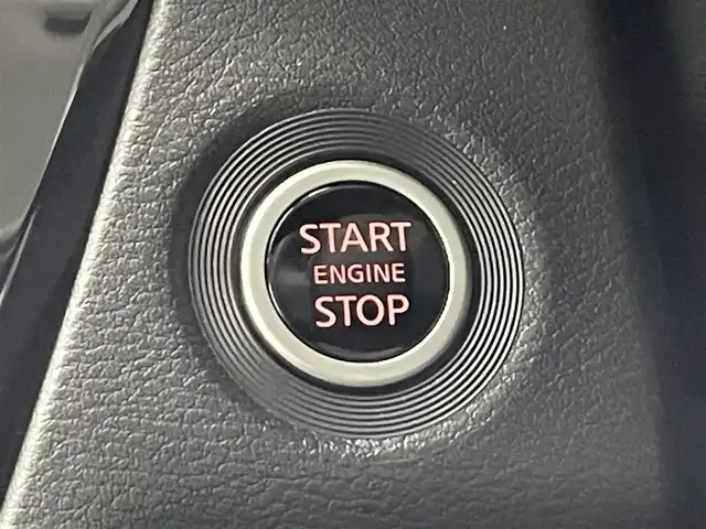 三菱 デリカミニ T プレミアム 滋賀県 2025(令7)年 0.1千km 緑Ⅱ 純正9インチディスプレイオーディオ/【Bluetooth/Apple CarPlay/Android Auto】/両側パワースライドドア/全方位カメラ/ハーフレザーシート/MI-PILOT/クリアランスソナー/LEDヘッドライト/オートマチックハイビーム/レーンキープアシスト/衝突軽減ブレーキ/ヒルディセントコントロール/D/Nシートヒーター/ステアリングヒーター/デジタルインナーミラー/ルーフレール/電動パーキングブレーキ/オートブレーキホールド/プッシュスタート/スマートキー/ステアリングリモコン