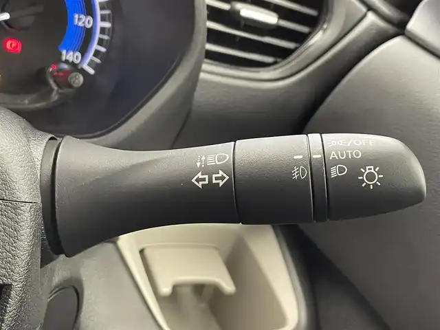 三菱 デリカミニ T プレミアム 滋賀県 2025(令7)年 0.1千km 緑Ⅱ 純正9インチディスプレイオーディオ/【Bluetooth/Apple CarPlay/Android Auto】/両側パワースライドドア/全方位カメラ/ハーフレザーシート/MI-PILOT/クリアランスソナー/LEDヘッドライト/オートマチックハイビーム/レーンキープアシスト/衝突軽減ブレーキ/ヒルディセントコントロール/D/Nシートヒーター/ステアリングヒーター/デジタルインナーミラー/ルーフレール/電動パーキングブレーキ/オートブレーキホールド/プッシュスタート/スマートキー/ステアリングリモコン