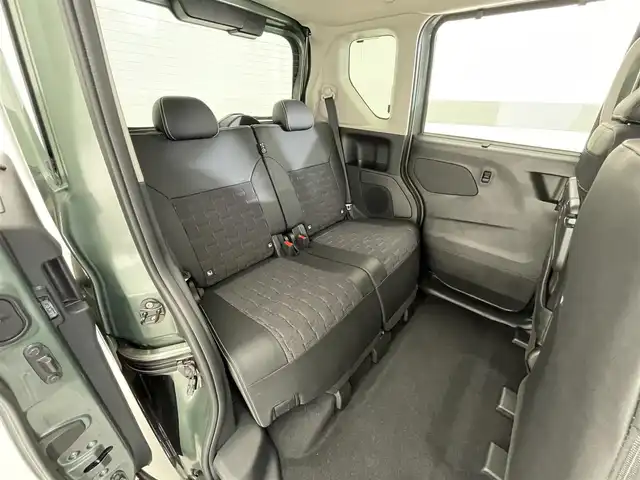 三菱 デリカミニ T プレミアム 滋賀県 2025(令7)年 0.1千km 緑Ⅱ 純正9インチディスプレイオーディオ/【Bluetooth/Apple CarPlay/Android Auto】/両側パワースライドドア/全方位カメラ/ハーフレザーシート/MI-PILOT/クリアランスソナー/LEDヘッドライト/オートマチックハイビーム/レーンキープアシスト/衝突軽減ブレーキ/ヒルディセントコントロール/D/Nシートヒーター/ステアリングヒーター/デジタルインナーミラー/ルーフレール/電動パーキングブレーキ/オートブレーキホールド/プッシュスタート/スマートキー/ステアリングリモコン