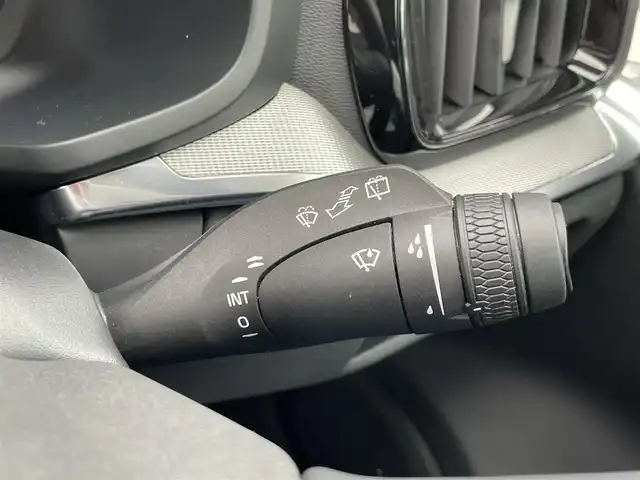 ボルボ ボルボ Ｖ６０ プラス B4 東京都 2022(令4)年 3.2万km 白 ワンオーナー/パノラマルーフ/レザーシート/純正Googleナビ/360°カメラ/シートヒーター/ステアリングヒーター/パワーバックドア/アダプティブクルーズコントロール/ブラインドスポットモニター/レーンキープアシスト/衝突被害軽減ブレーキ/ETC/社外前後ドライブレコーダー