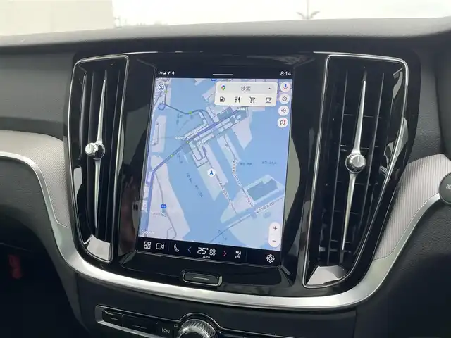 ボルボ ボルボ Ｖ６０ プラス B4 東京都 2022(令4)年 3.2万km 白 ワンオーナー/パノラマルーフ/レザーシート/純正Googleナビ/360°カメラ/シートヒーター/ステアリングヒーター/パワーバックドア/アダプティブクルーズコントロール/ブラインドスポットモニター/レーンキープアシスト/衝突被害軽減ブレーキ/ETC/社外前後ドライブレコーダー