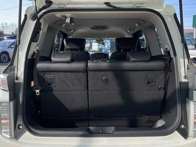 日産 エルグランド 350ハイウェイスター 道央・札幌 2014(平26)年 11.3万km ブリリアントホワイトパール (株)IDOMが運営する【じしゃロン札幌店】の自社ローン専用車両になりますこちらは現金またはオートローンご利用価格です。自社ローンご希望の方は別途その旨お申し付けください。/・スマートキー/・純正エンジンスターター/・7インチ社外ナビ(AM/FM/CD/DVD/TV/BT)/・両側パワースライドドア/・４WD/・パワーバックドア/・電格ミラー/・ドアバイザー/・純正フロアマット/・純正エアロ(フロント/サイド/リア)/・クルーズコントロール/・イエローフォグランプ/・社外10インチフリップダウン/・ハーフレザーシート/・オットマン/・バックカメラ