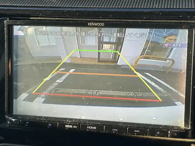 トヨタ アクア S 奈良県 2019(令1)年 7.7万km スーパーホワイトⅡ (株)IDOMが運営する【じしゃロン奈良店】の自社ローン専用車両になります。/こちらは現金またはオートローンご利用時の価格です。自社ローンご希望の方は別途その旨お申付け下さい