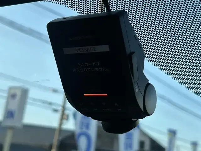 トヨタ アクア S 奈良県 2019(令1)年 7.7万km スーパーホワイトⅡ (株)IDOMが運営する【じしゃロン奈良店】の自社ローン専用車両になります。/こちらは現金またはオートローンご利用時の価格です。自社ローンご希望の方は別途その旨お申付け下さい