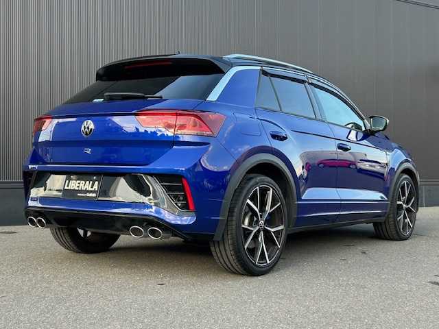 フォルクスワーゲン ＶＷ Ｔ－ロック R 道東・釧路十勝 2022(令4)年 1.3万km アトランティックブルーメタリック ４WD/純正ナビ　Discover Pro/バックカメラ/純正ETC2.0/前後ドライブレコーダー/プリクラッシュブレーキシステム/レーンキーピングアシスト/アダプティブクルーズコントロール/パークディスタンスコントロール/ヒルアシストコントロール/レザーシート/フロントシートヒーティング/運転席メモリ付きパワーシート/ステアリングヒーター/パワーバックドア/ワイヤレス充電/LEDマトリックスヘッドライト/純正19インチAW/純正フロアマット
