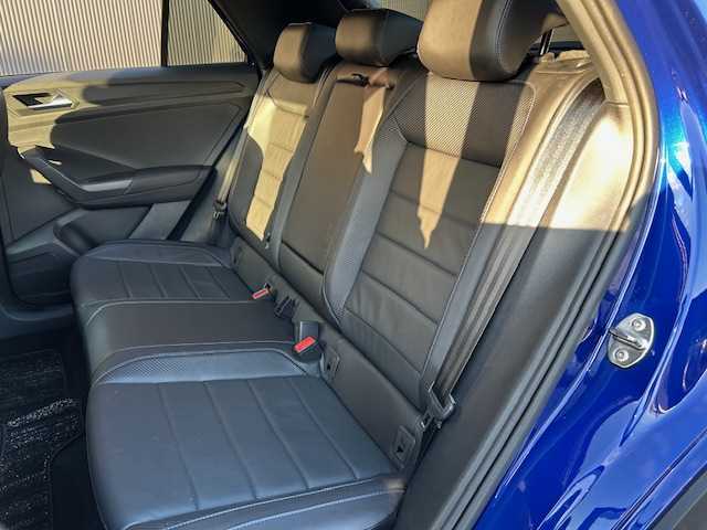 フォルクスワーゲン ＶＷ Ｔ－ロック R 道東・釧路十勝 2022(令4)年 1.3万km アトランティックブルーメタリック ４WD/純正ナビ　Discover Pro/バックカメラ/純正ETC2.0/前後ドライブレコーダー/プリクラッシュブレーキシステム/レーンキーピングアシスト/アダプティブクルーズコントロール/パークディスタンスコントロール/ヒルアシストコントロール/レザーシート/フロントシートヒーティング/運転席メモリ付きパワーシート/ステアリングヒーター/パワーバックドア/ワイヤレス充電/LEDマトリックスヘッドライト/純正19インチAW/純正フロアマット