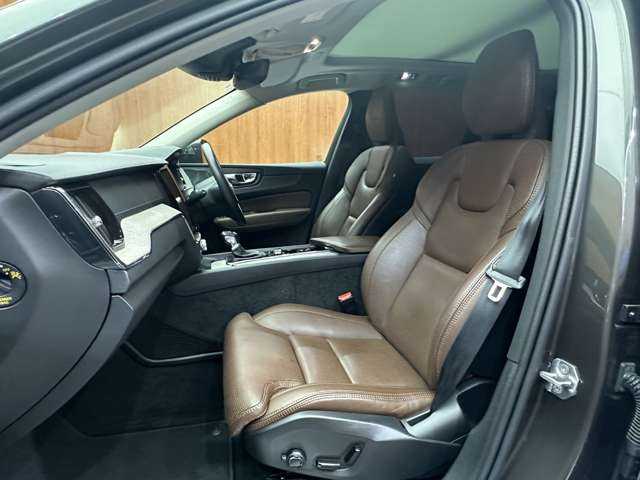 ボルボ ＸＣ６０ T5 AWD インスクリプション 千葉県 2019(令1)年 7.1万km メープルブラウンM パノラマＳＲ　/茶革シート　/ｈａｒｍａｎｋａｒｄｏｎサウンド　/ＨＵＤ　/ＡＣＣ　/ナビ　/３６０°/Ｂｌｕｅｔｏｏｔｈ接続　/シートヒーター　/ベンチレーション　/電動リアゲート　/パークアシスト　/衝突軽減Ｂ　/ＢＳＭ