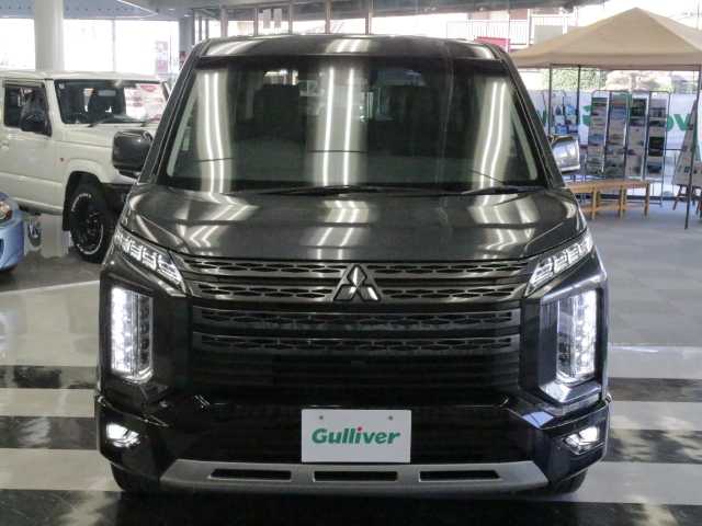 三菱 デリカＤ：５ ジャスパー 千葉県 2022(令4)年 2.8万km グラファイトグレーメタリック/ブラックマイカ 純正OP11インチナビ/フルセグTV/CD/DVD再生/Bluetooth/HDMI/パノラミックビューモニター/前後ドライブレコーダー/純正18インチAW/純正フロアマット/レーダークルーズコントロール/衝突軽減ブレーキ/車線逸脱警報/オートハイビーム/ブラインドスポットモニター/プリクラッシュセーフティー/両側パワースライドドア /LEDヘッドライト/オートライト/ハーフレザー