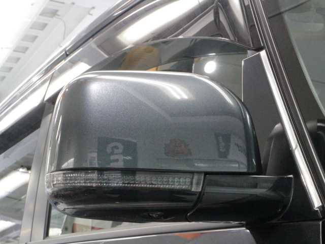 三菱 デリカＤ：５ ジャスパー 千葉県 2022(令4)年 2.8万km グラファイトグレーメタリック/ブラックマイカ 純正OP11インチナビ/フルセグTV/CD/DVD再生/Bluetooth/HDMI/パノラミックビューモニター/前後ドライブレコーダー/純正18インチAW/純正フロアマット/レーダークルーズコントロール/衝突軽減ブレーキ/車線逸脱警報/オートハイビーム/ブラインドスポットモニター/プリクラッシュセーフティー/両側パワースライドドア /LEDヘッドライト/オートライト/ハーフレザー