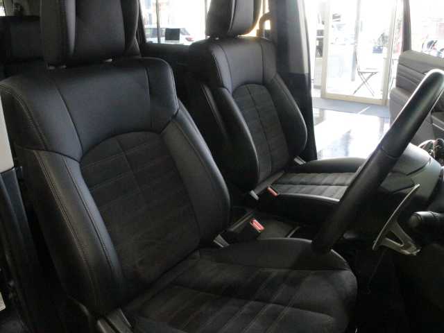 三菱 デリカＤ：５ ジャスパー 千葉県 2022(令4)年 2.8万km グラファイトグレーメタリック/ブラックマイカ 純正OP11インチナビ/フルセグTV/CD/DVD再生/Bluetooth/HDMI/パノラミックビューモニター/前後ドライブレコーダー/純正18インチAW/純正フロアマット/レーダークルーズコントロール/衝突軽減ブレーキ/車線逸脱警報/オートハイビーム/ブラインドスポットモニター/プリクラッシュセーフティー/両側パワースライドドア /LEDヘッドライト/オートライト/ハーフレザー