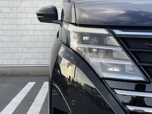 日産 セレナ e－パワー ハイウェイスター V 福岡県 2025(令7)年 0.1千km ダイヤモンドブラック 登録済み未使用車/純正12.3型ディスプレイナビ(フルセグTV/BT)/全方位/ブラインドスポット/オートホールド/コーナーセンサー/プロパイロット/デジタルインナーミラー/両側パワスラ/ドラレコ/ETC2.0/ハンドルヒーター/USB/HDMI/純正アルミホイール/純正LED/スペアキー/プッシュスタート/スマートキー