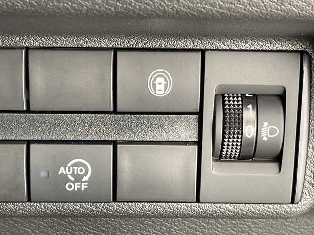 日産 デイズ ハイウェイスターX 愛知県 2019(令1)年 1.4万km チタニウムグレーメタリック エマージェンシーブレーキ/純正ナビ/バックカメラ/純正アルミホイール/LEDヘッドライト/オートライト/ドライブレコーダー/ETC/衝突軽減システム/フルセグ/CD DVD/Bluetooth/ステアリングスイッチ/スマートキー/プッシュスタート