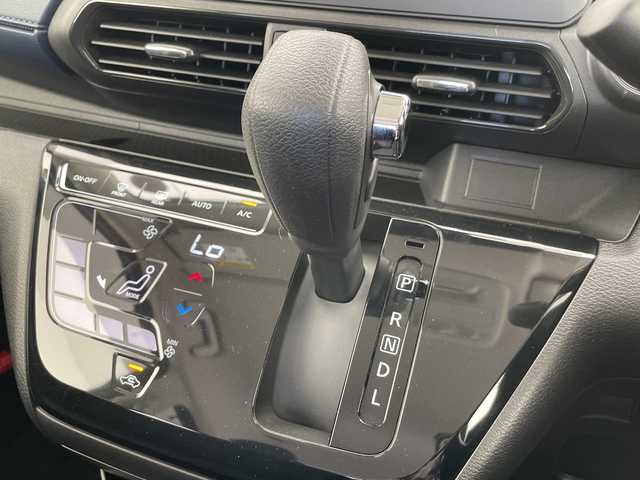 日産 デイズ ハイウェイスターX 愛知県 2019(令1)年 1.4万km チタニウムグレーメタリック エマージェンシーブレーキ/純正ナビ/バックカメラ/純正アルミホイール/LEDヘッドライト/オートライト/ドライブレコーダー/ETC/衝突軽減システム/フルセグ/CD DVD/Bluetooth/ステアリングスイッチ/スマートキー/プッシュスタート