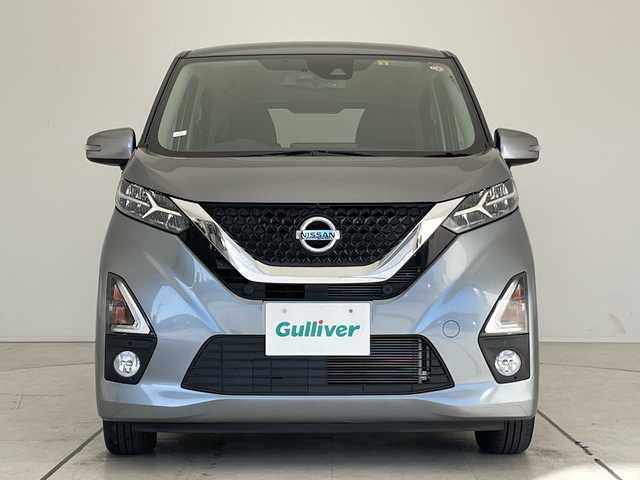 日産 デイズ ハイウェイスターX 愛知県 2019(令1)年 1.4万km チタニウムグレーメタリック エマージェンシーブレーキ/純正ナビ/バックカメラ/純正アルミホイール/LEDヘッドライト/オートライト/ドライブレコーダー/ETC/衝突軽減システム/フルセグ/CD DVD/Bluetooth/ステアリングスイッチ/スマートキー/プッシュスタート