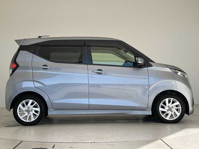 日産 デイズ ハイウェイスターX 愛知県 2019(令1)年 1.4万km チタニウムグレーメタリック エマージェンシーブレーキ/純正ナビ/バックカメラ/純正アルミホイール/LEDヘッドライト/オートライト/ドライブレコーダー/ETC/衝突軽減システム/フルセグ/CD DVD/Bluetooth/ステアリングスイッチ/スマートキー/プッシュスタート