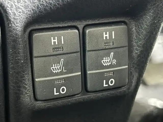 トヨタ ヴォクシー ハイブリッド ZS 煌Ⅱ 佐賀県 2019(令1)年 4.5万km ブラック 純正ディーラーオプション9インチナビ/バックカメラ/フルセグテレビ　/CD/DVD/BT/SD/FM.AM/プリクラッシュセーフティ/レーンディパーチャーアラート/オートハイビーム/クルーズコントロール/シートヒーター/純正ドライブレコーダー/純正フロアマット/純正ドアバイザー/プッシュスタート