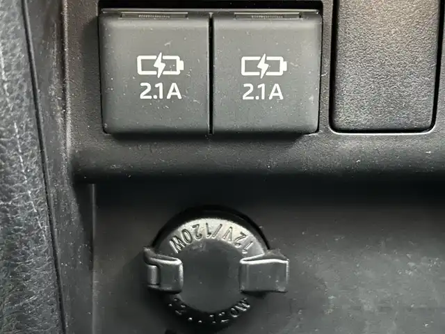 トヨタ ヴォクシー ハイブリッド ZS 煌Ⅱ 佐賀県 2019(令1)年 4.5万km ブラック 純正ディーラーオプション9インチナビ/バックカメラ/フルセグテレビ　/CD/DVD/BT/SD/FM.AM/プリクラッシュセーフティ/レーンディパーチャーアラート/オートハイビーム/クルーズコントロール/シートヒーター/純正ドライブレコーダー/純正フロアマット/純正ドアバイザー/プッシュスタート