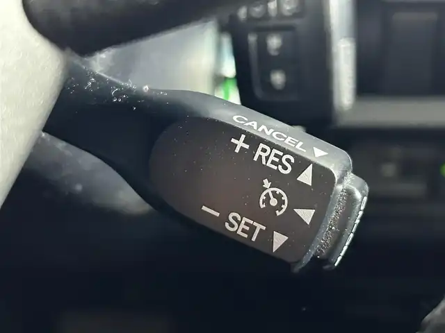 トヨタ ヴォクシー ハイブリッド ZS 煌Ⅱ 佐賀県 2019(令1)年 4.5万km ブラック 純正ディーラーオプション9インチナビ/バックカメラ/フルセグテレビ　/CD/DVD/BT/SD/FM.AM/プリクラッシュセーフティ/レーンディパーチャーアラート/オートハイビーム/クルーズコントロール/シートヒーター/純正ドライブレコーダー/純正フロアマット/純正ドアバイザー/プッシュスタート