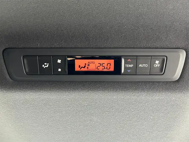 トヨタ ヴォクシー ハイブリッド ZS 煌Ⅱ 佐賀県 2019(令1)年 4.5万km ブラック 純正ディーラーオプション9インチナビ/バックカメラ/フルセグテレビ　/CD/DVD/BT/SD/FM.AM/プリクラッシュセーフティ/レーンディパーチャーアラート/オートハイビーム/クルーズコントロール/シートヒーター/純正ドライブレコーダー/純正フロアマット/純正ドアバイザー/プッシュスタート