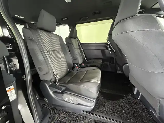 トヨタ ヴォクシー ハイブリッド ZS 煌Ⅱ 佐賀県 2019(令1)年 4.5万km ブラック 純正ディーラーオプション9インチナビ/バックカメラ/フルセグテレビ　/CD/DVD/BT/SD/FM.AM/プリクラッシュセーフティ/レーンディパーチャーアラート/オートハイビーム/クルーズコントロール/シートヒーター/純正ドライブレコーダー/純正フロアマット/純正ドアバイザー/プッシュスタート