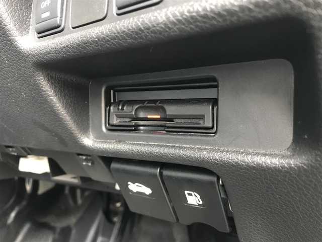 日産 エクストレイル 20X エマージェンシーブレーキ 千葉県 2015(平27)年 9.3万km ダイヤモンドブラック (株)IDOMが運営する【じしゃロン柏店】の自社ローン対象車両になります。こちらは現金ご利用時の価格です。/自社ローンご希望の方は別途その旨お申付け下さい。//禁煙車/純正フルセグナビ/（CD/DVD/AM/FMラジオ）/(Bluetooth)/スマートキー/プッシュスタート/バックカメラ/ＥＴＣ/エマージェンシーブレーキ/車線逸脱警報/シートヒーター/コーナーセンサー/ドライブレコーダー/アイドリングストップ/ステアリングリモコン/電動格納ドアミラー/パワーウインドウ/オートライト/防眩ミラー