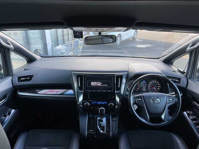 トヨタ ヴェルファイア 2.5Z Aエディデョン ゴールデンアイズ 道央・札幌 2017(平29)年 3万km バーニングブラッククリスタルシャインガラスフレーク ４WD/モデリスタエアロ/社外足廻り（ダウンサス）/純正ディーラーOPナビ/CD/DVD/BT/フルセグ/純正フリップダウンモニター/横滑り防止装置/クルーズコントロール/パーキングアシスト/クリアランスソナー/バック/フロントカメラ/ビルトインETC/ドライブレコーダー/アイドリングストップ/ECOMODE/nanoe/両側パワースライドドア/パワーバックドア/N席/２列目オットマン/ハーフレザーシート/革巻きウッドコンビステアリング/ステアリングリモコン/AC100V/電動パーキング/ブレーキホールド/MTモード付AT/プッシュスタート/スマートキー/LEDヘッドライト/オートライト/フォグランプ/電動格納ミラー/ウィンカーミラー/純正フロアマット/ドアバイザー/サスペンション/グリル積込